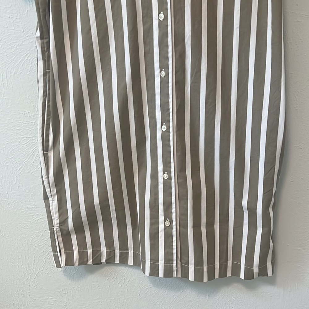 Free Assembly Dress - Picture 3 of 7